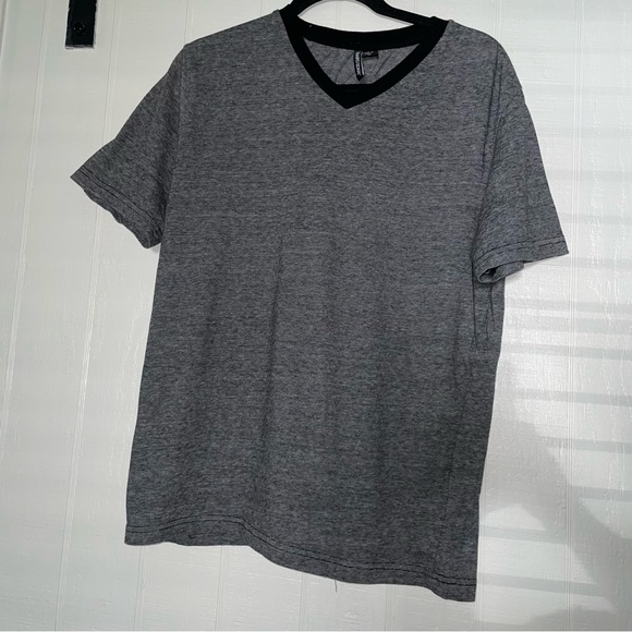 Hard edge mens t-shirt size medium heather gray v neck short sleeve black stripe - Picture 4 of 9